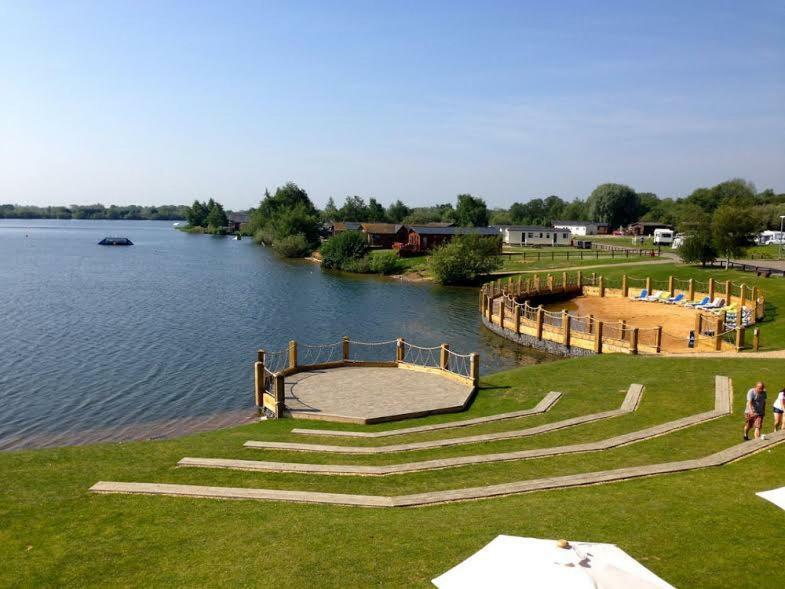 The Salsa Attractive Accomodation At Tattershall Lakes Kültér fotó